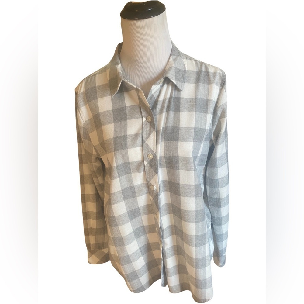 Vineyard Vines Plaid Button-Down — Size 6